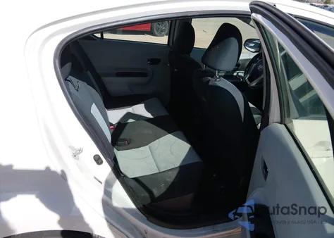 2013 Toyota Prius C Three from USA, damaged, VIN JTDKDTB39D1556099